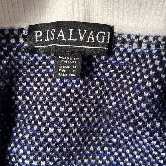 NWT PJ Salvage blue and white Aztec pattern lounging cardigan small - Picture 9 of 10